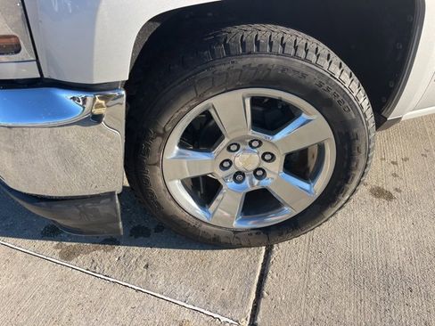 Used 2018 Chevrolet Silverado 1500 LT w/ Texas Edition image 28