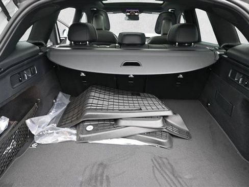 Certified 2026 Mercedes-Benz GLC 300 4MATIC image 21