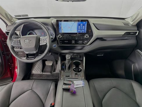 Used 2021 Toyota Highlander Platinum AWD/4WD image 27