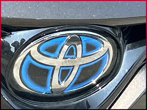 Used 2018 Toyota Camry XLE FWD image 10