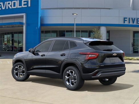 New 2026 Chevrolet Trax LT w/ Driver Confidence Package image 3