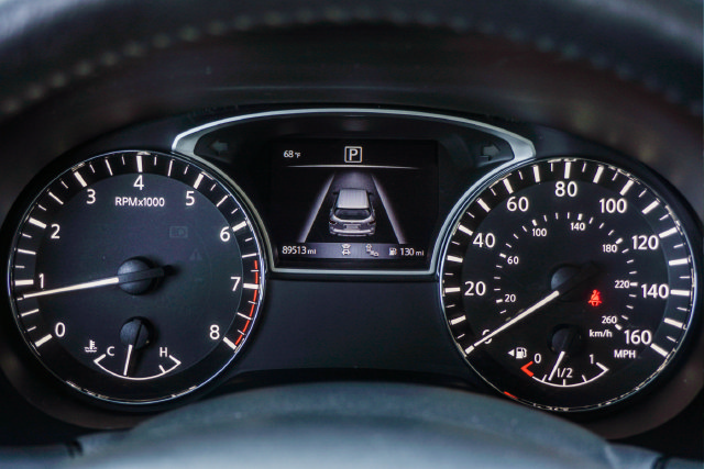 Used 2019 Nissan Pathfinder SL FWD image 25
