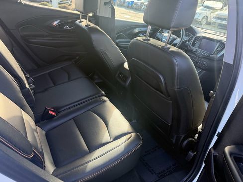 Used 2024 GMC Terrain AT4 AWD/4WD image 21