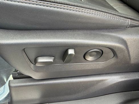 Used 2024 Chevrolet Silverado 3500 High Country w/ High Country Premium Package image 13