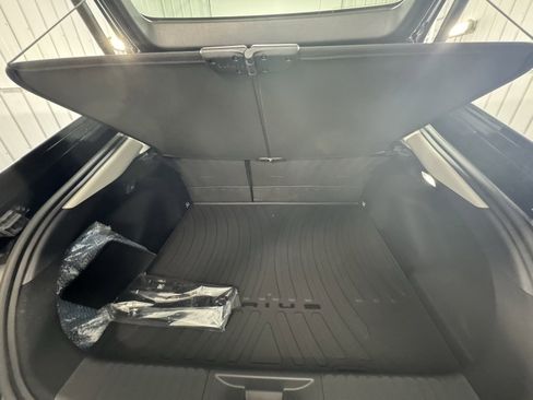 New 2025 Toyota Prius Plug-In Hybrid w/ Limited Premium Package image 11