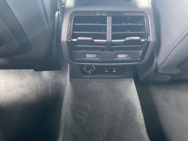 Used 2025 Audi Q3 2.0T Premium AWD/4WD image 15