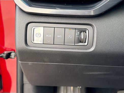 Used 2025 GMC Acadia AT4 image 10