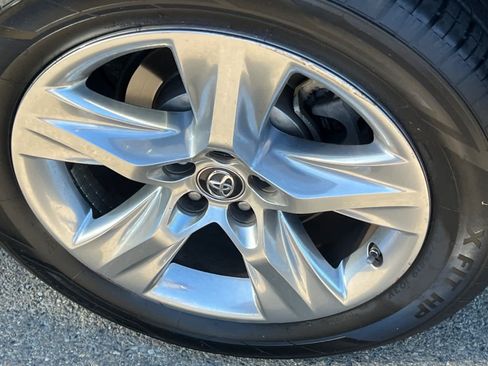 Used 2017 Toyota Highlander Limited AWD/4WD image 22
