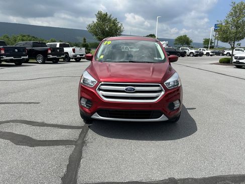 Used 2019 Ford Escape SE AWD/4WD image 2