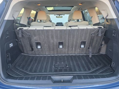 Used 2022 Subaru Ascent Limited w/ Technology Package image 4