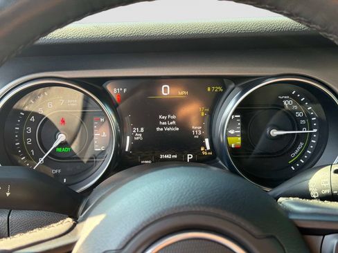 Used 2023 Jeep Wrangler Unlimited w/ Cold Weather Group AWD/4WD image 28