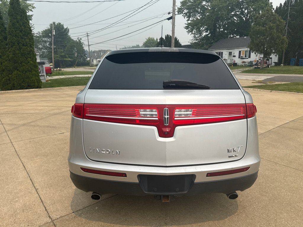 Used 2014 Lincoln MKT AWD w/ Equipment Group 201A image 7