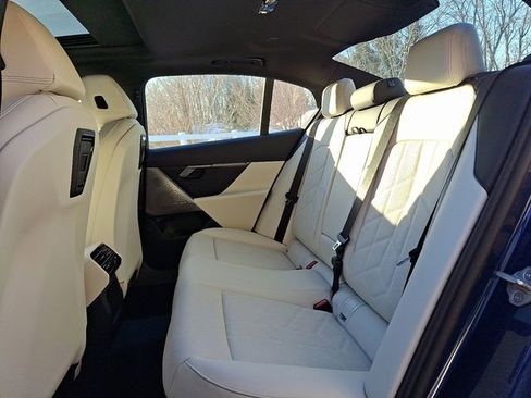 New 2026 BMW 530i xDrive w/ Premium Package image 9