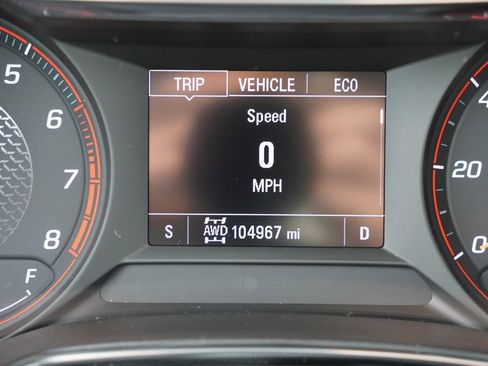 Used 2021 Chevrolet TrailBlazer RS w/ Sun and Liftgate Package image 35