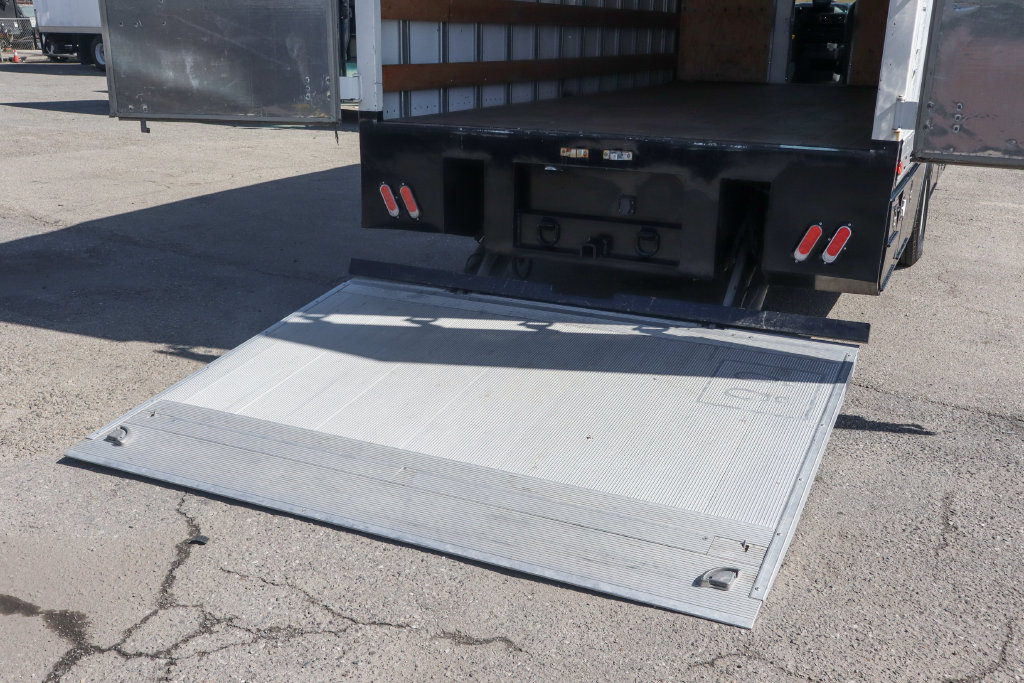 Used 2024 Ford E-450 and Econoline 450 Super Duty w/ Power Windows & Locks Group RWD image 10
