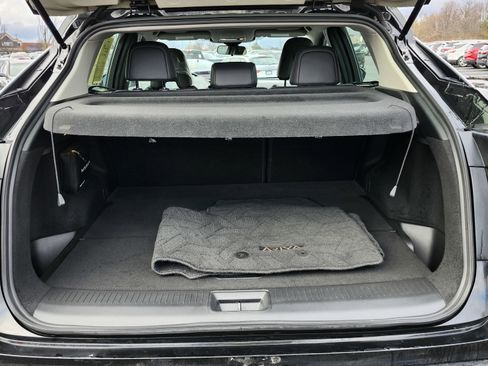 Used 2023 Nissan Ariya FWD image 25