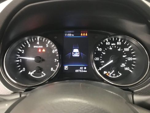 Used 2021 Nissan Rogue Sport S image 14