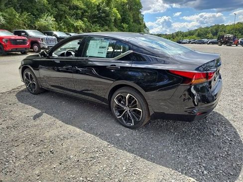 New 2025 Nissan Altima 2.5 SR w/ SR Premium Package image 3