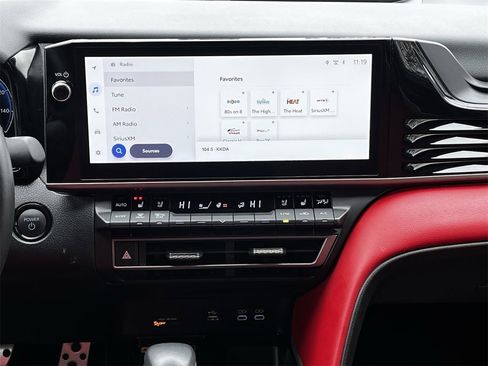 Used 2025 Toyota Camry XSE image 15