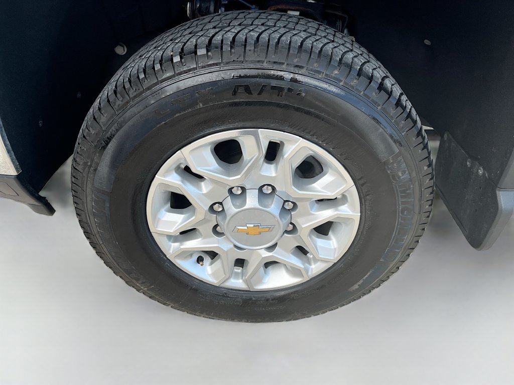 Used 2025 Chevrolet Silverado 3500 W/T w/ WT Convenience Package AWD/4WD image 31