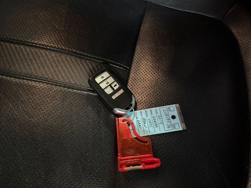 Used 2019 Honda Civic Sport Touring image 32