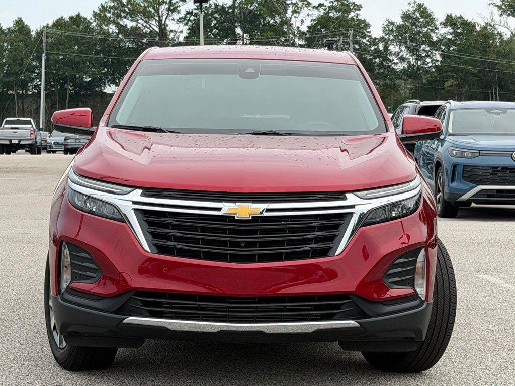 Used 2024 Chevrolet Equinox LT FWD image 2