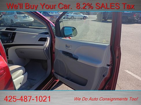 Used 2011 Toyota Sienna LE FWD image 11