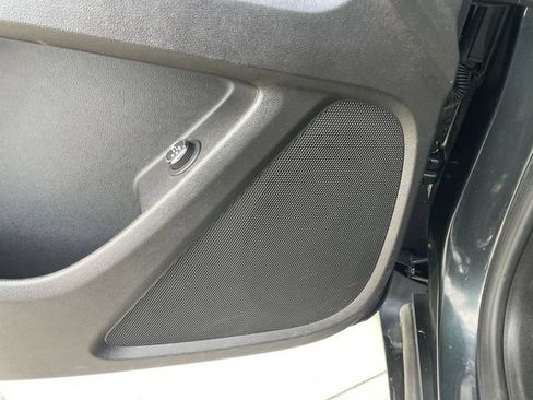 Certified 2021 Chevrolet Traverse LT FWD image 23