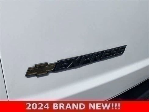 Used 2024 Chevrolet Express 2500 w/ Driver Convenience Package RWD image 28