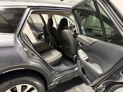 Used 2020 Subaru Outback Premium image 23