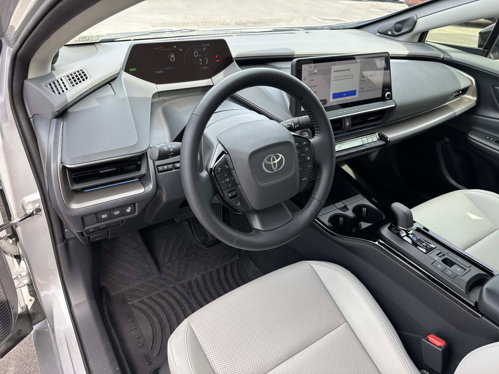 Used 2024 Toyota Prius Limited FWD image 21