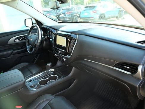 Used 2020 Chevrolet Traverse LT w/ LT Premium Package image 66