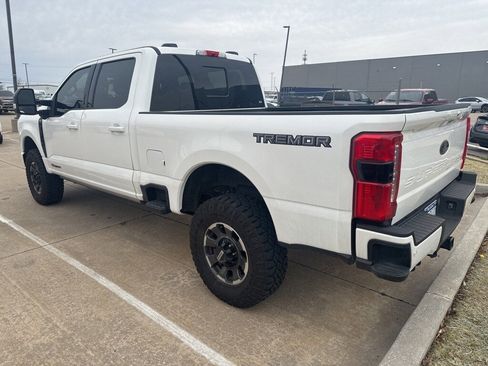 Used 2023 Ford F250 Lariat w/ Lariat Ultimate Package image 4