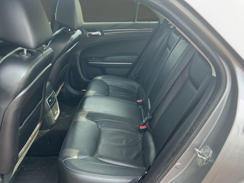 Used 2015 Chrysler 300 Limited w/ Driver Convenience Group AWD/4WD image 17