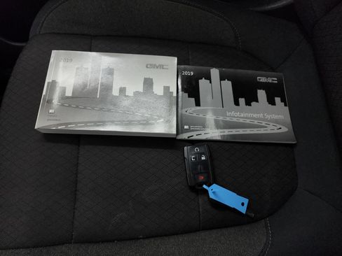 Used 2019 GMC Sierra 1500 SLE image 45