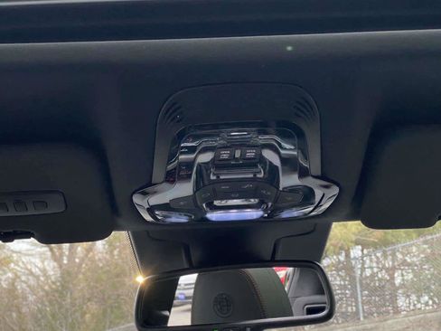 Used 2024 Alfa Romeo Stelvio AWD image 24