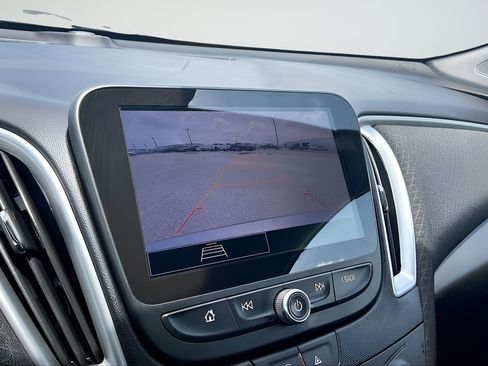 Used 2024 Chevrolet Malibu LT FWD image 13