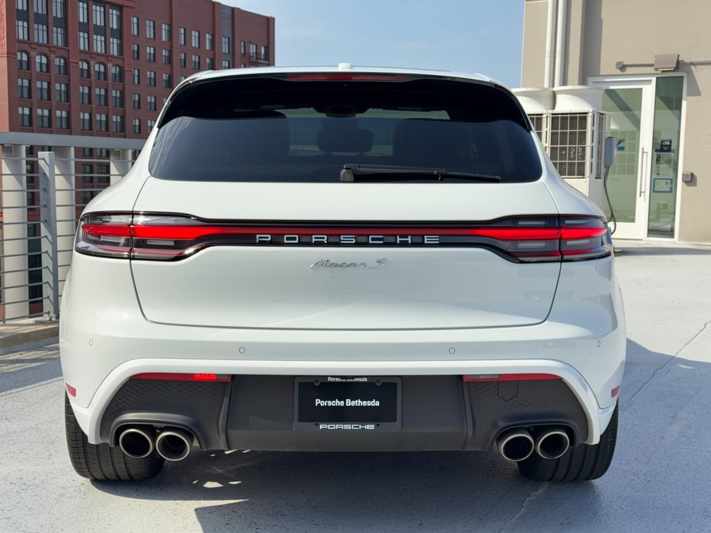 Certified 2024 Porsche Macan S AWD/4WD image 11