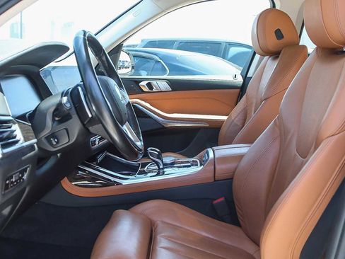 Used 2019 BMW X7 xDrive40i w/ Parking Assistance Package image 17