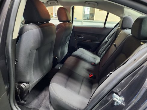 Used 2015 Chevrolet Cruze LT image 20