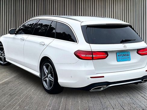 Used 2017 Mercedes-Benz E 400 4MATIC Wagon image 3