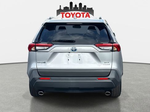 Used 2022 Toyota RAV4 XLE Premium image 35