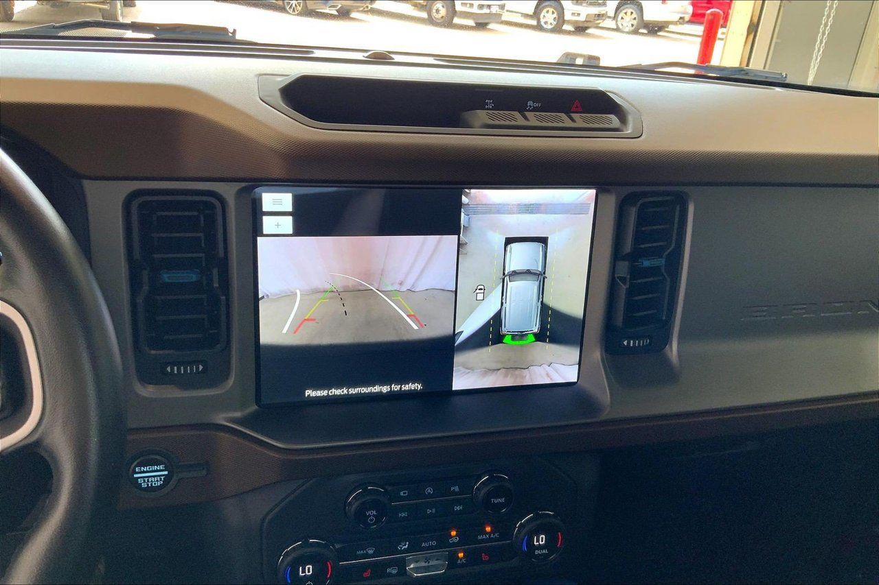 Used 2023 Ford Bronco Outer Banks AWD/4WD image 24
