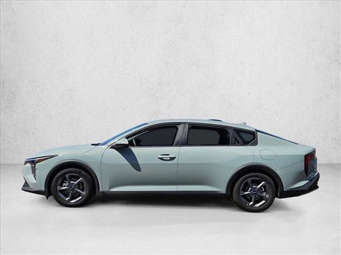Used 2025 Kia K4 FWD image 8