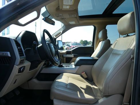 Used 2017 Ford F150 Lariat AWD/4WD image 21
