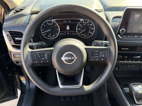 Used 2024 Nissan Rogue SV AWD/4WD image 28