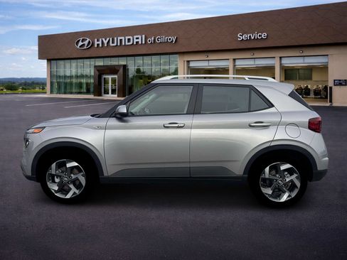 New 2026 Hyundai Venue SEL FWD image 3