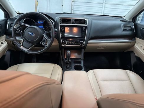 Used 2018 Subaru Outback 3.6R Limited AWD/4WD image 23