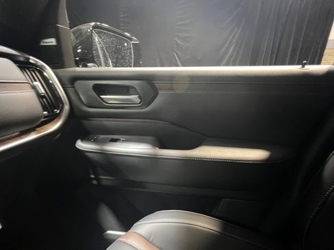 New 2026 Nissan Armada SL w/ Captain's Chari Seat Package image 16