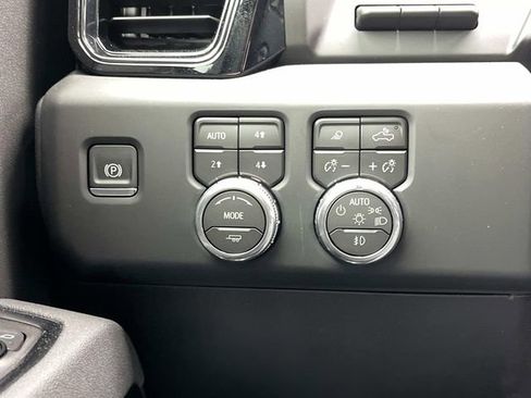 New 2026 GMC Sierra 1500 AT4 w/ AT4 Premium Package image 34
